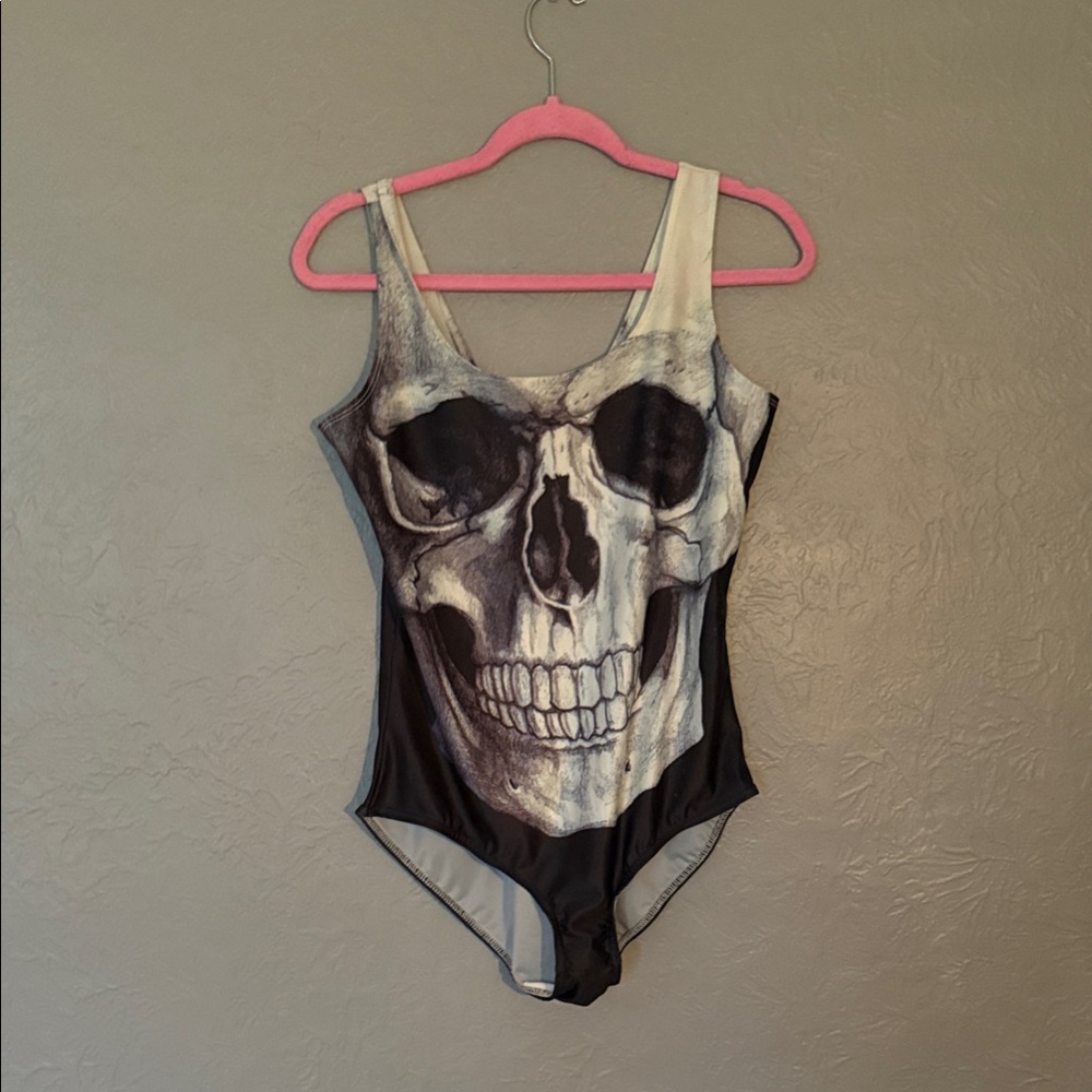 Source Unknown Black and White Skull One-Piece Swimsuit